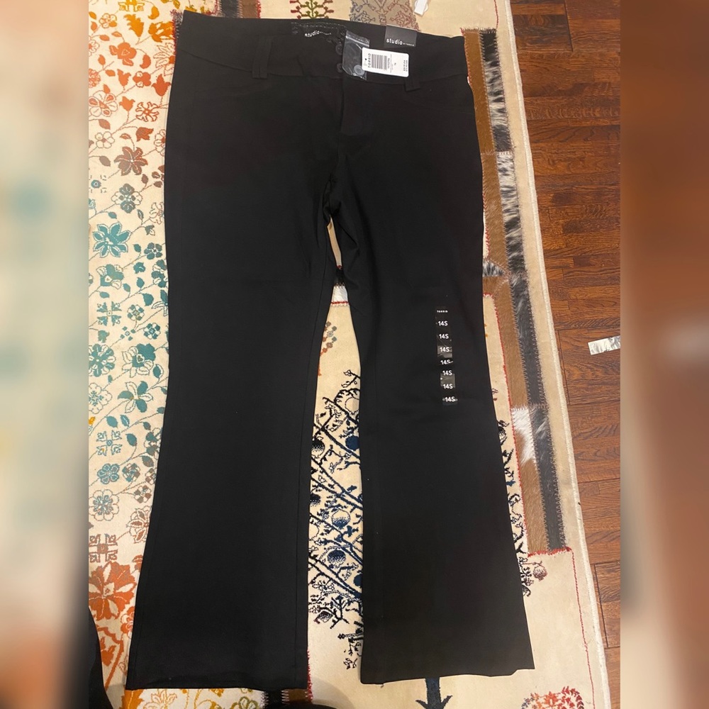 Torrid studio ponte pants size 14 Short. New with tags